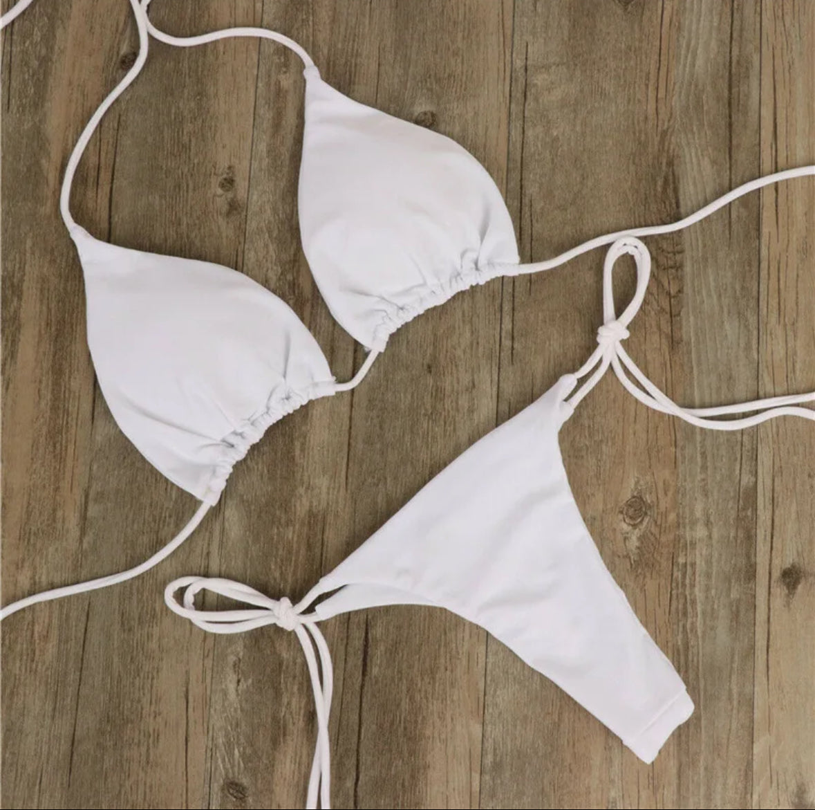 Einfarbiges Bikini-Set