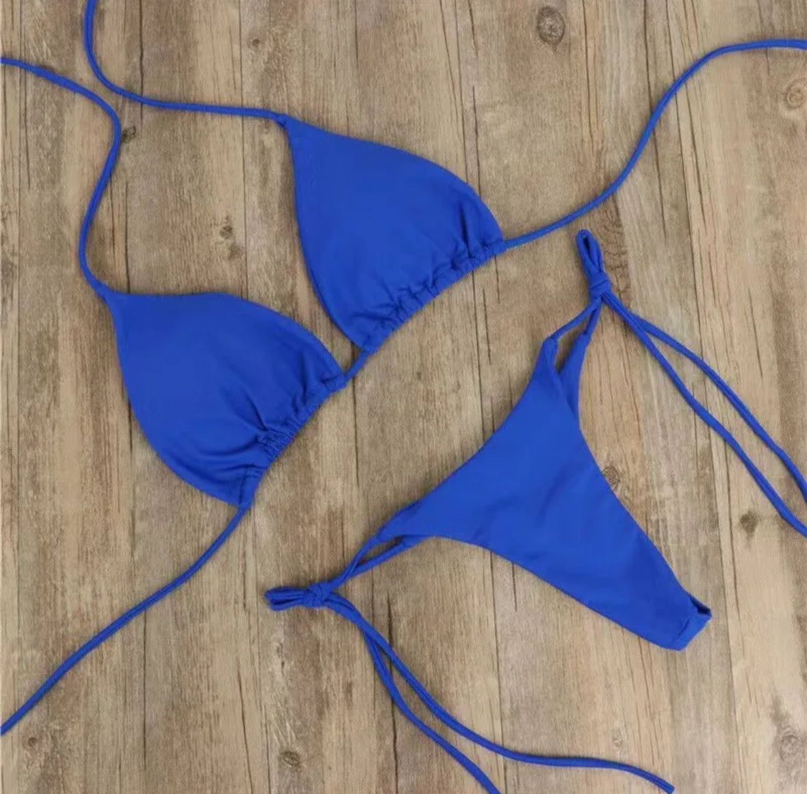 Einfarbiges Bikini-Set